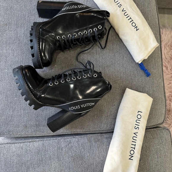 Authentic Louis Vuitton patent Winter Star Trail Ankle boots size 6 - Picture 3 of 5